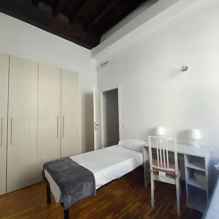 Cavour 46 First * Florencja